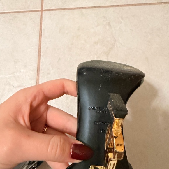 Saint Laurent Glossy Black Women's Heels - Picture 5 of 7